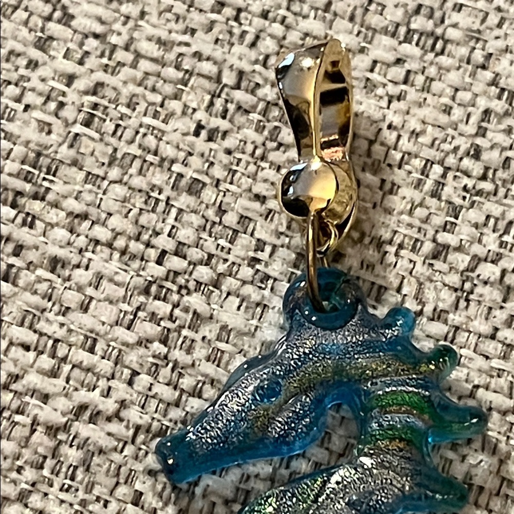 Roman RMN Seahorse Pendant Blue and Green - Picture 2 of 7